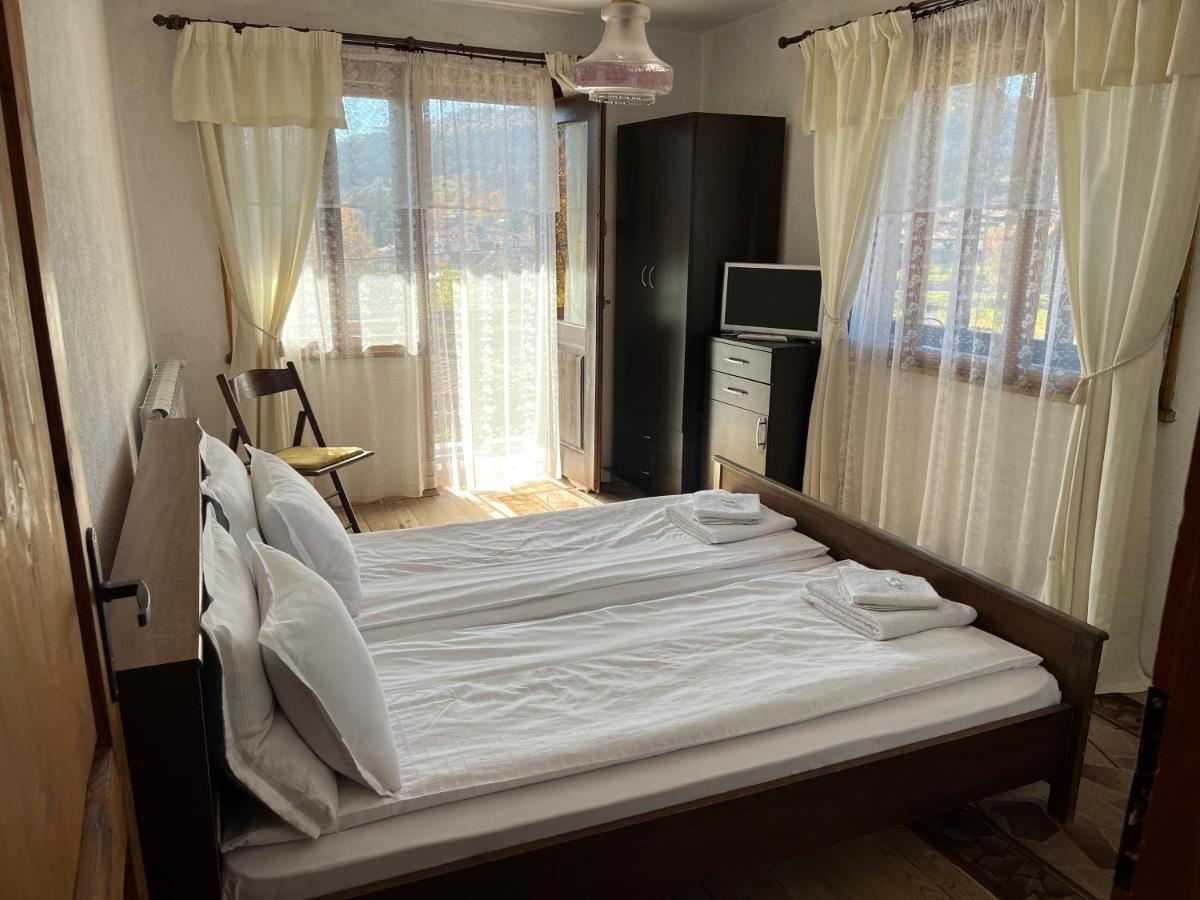 Guest House Lina Koprivshtitsa Ngoại thất bức ảnh