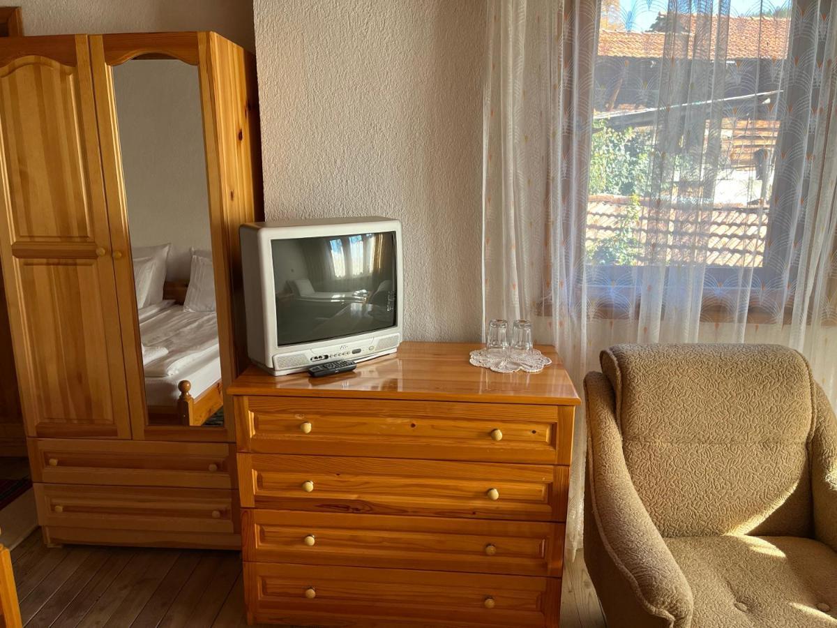 Guest House Lina Koprivshtitsa Ngoại thất bức ảnh